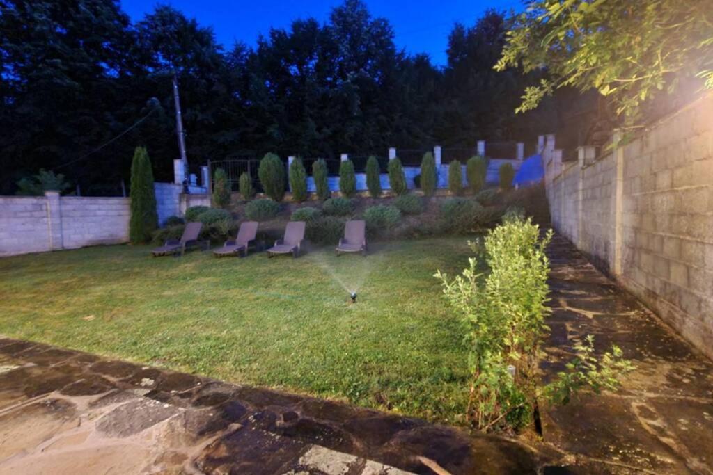 Двете Къщи В Планината Villa Beli Osum Luaran gambar